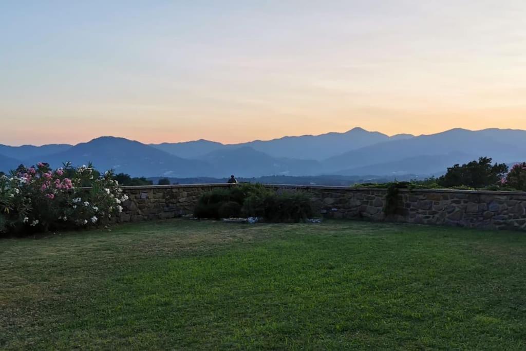 Appartamento La Mimosa Monti di Licciana Nardi Εξωτερικό φωτογραφία